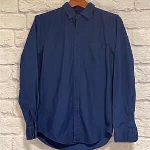 🦅 AE Navy Button Down Shirt